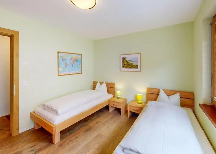 Edelweiss Lanezzi Apartment Flims